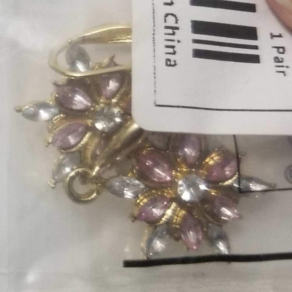 NWT snowflake earrings